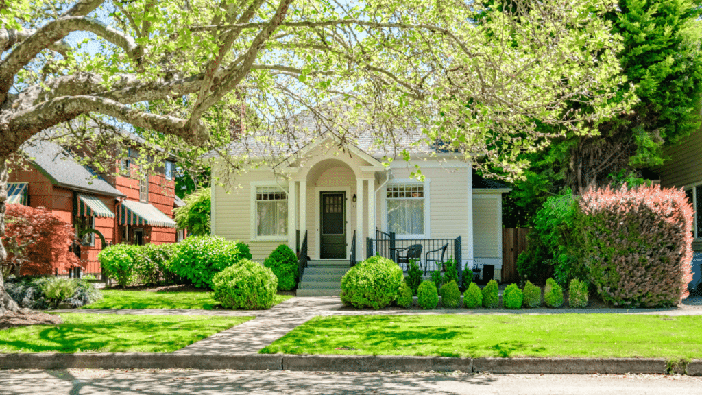 Exterior view of the campus cottage fernwood circle guest houses